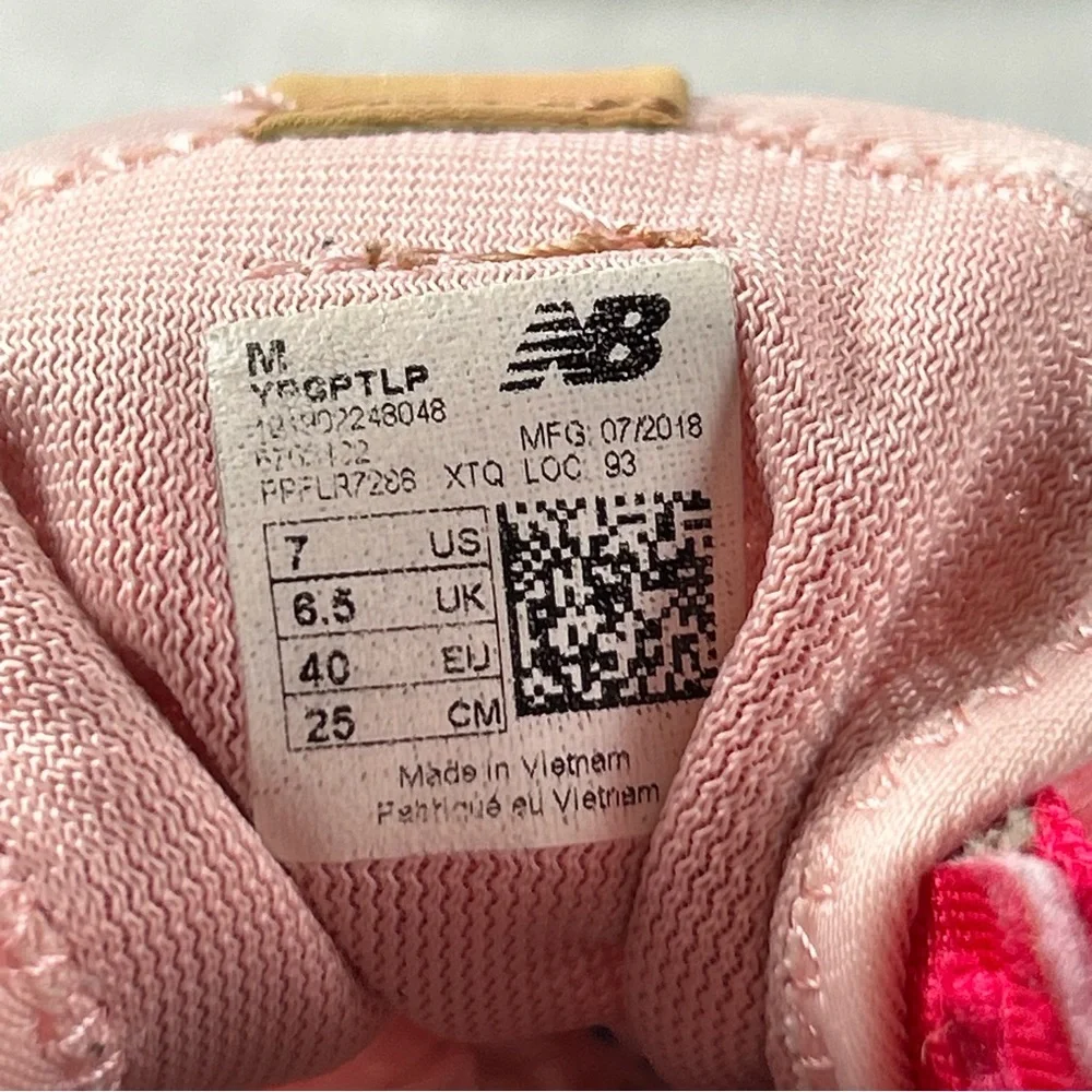 New Balance Sports‎ V1 Pink Running Sneaker Shoes Youth US 7 Fresh Foam YPSPTLP